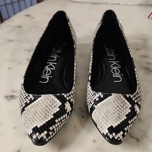 Calvin Klein | Emerin Snake Skin Print Flats  Sz 8.5
